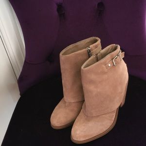 Jessica Simpson Cassley Bootie